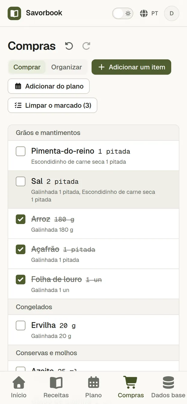A lista de compras num telemóvel em modo Compras, a meio das compras, com várias linhas marcadas